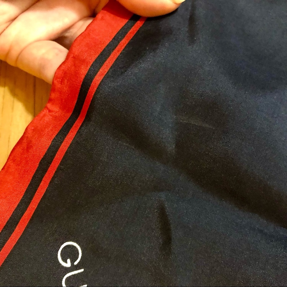 Gucci Vintage 1970s Silk Scarf Navy Blue and Red - Picture 13 of 13